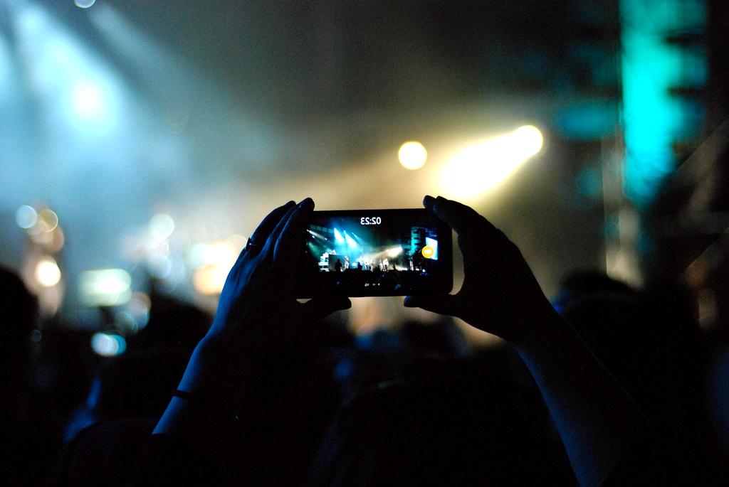 24/7 customer support service